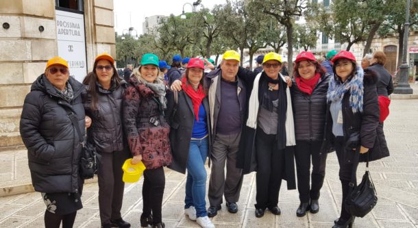 A Martina il flashmob: "IL Totem del Volontario" | CSV Taranto